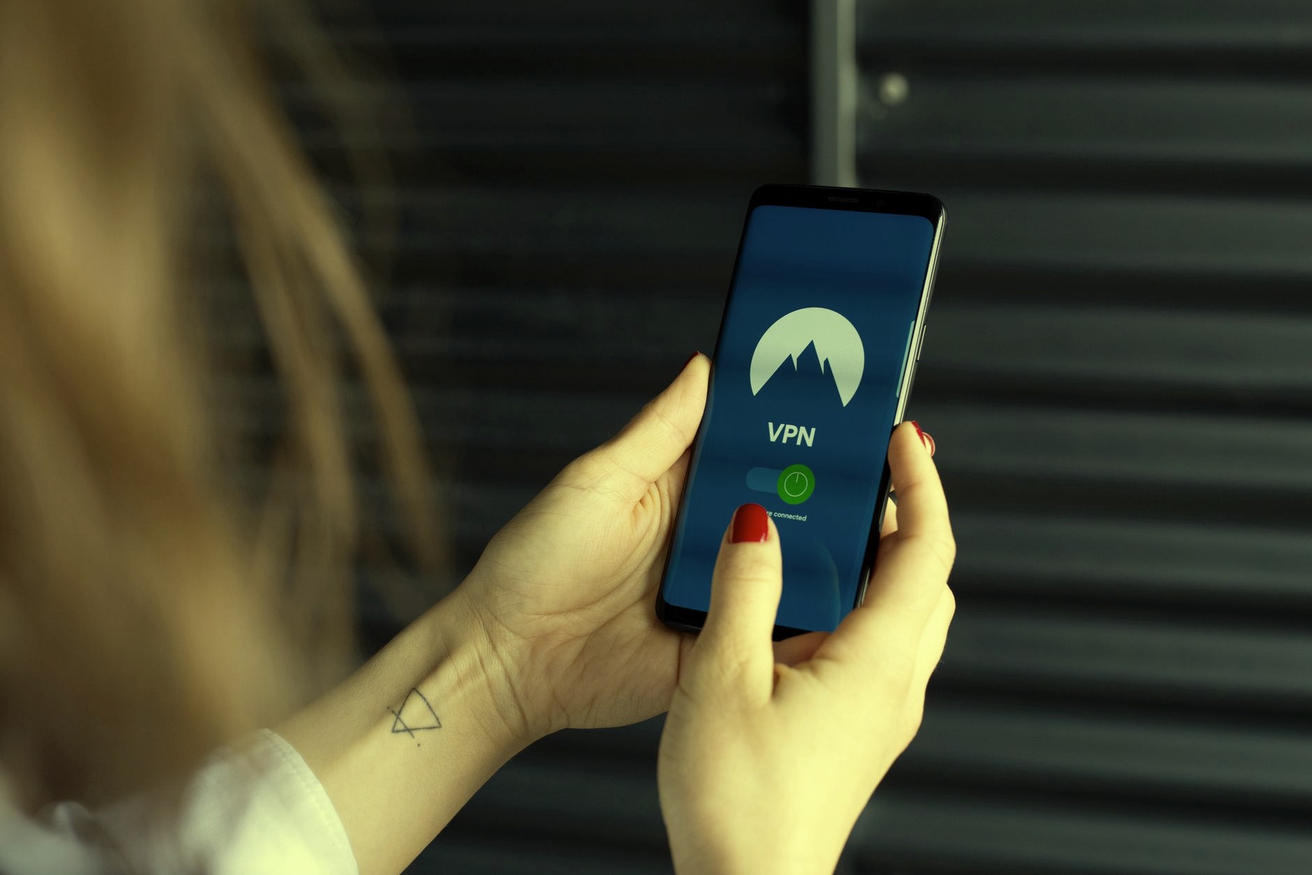Что делать, если сайт не открывается с VPN: кому подойдёт, кому не нужно и как проверить